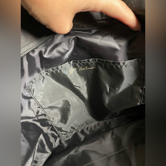 Victorias Secret oversized travel tote bag ✨ - Picture 5 of 6